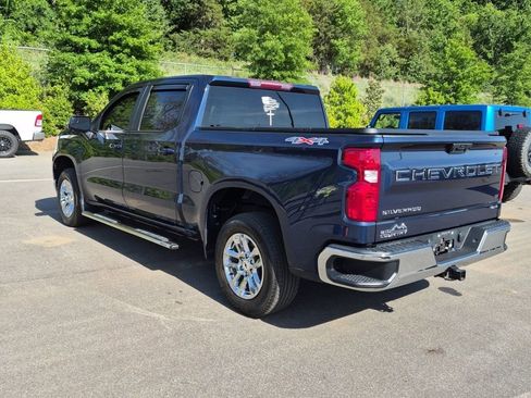 Used 2023 Chevrolet Silverado 1500 LT AWD/4WD image 2