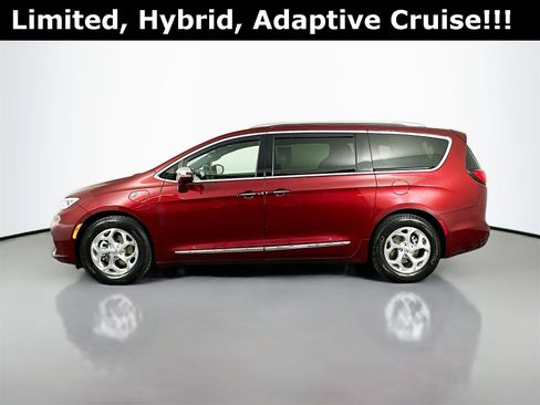 Used 2021 Chrysler Pacifica Limited image 5