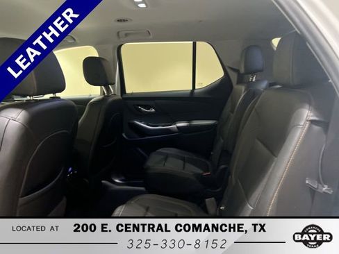 Used 2021 Chevrolet Traverse LT w/ LT Premium Package image 24