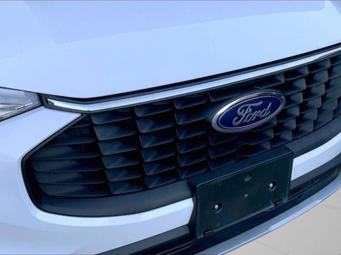 Used 2023 Ford Escape Active image 11