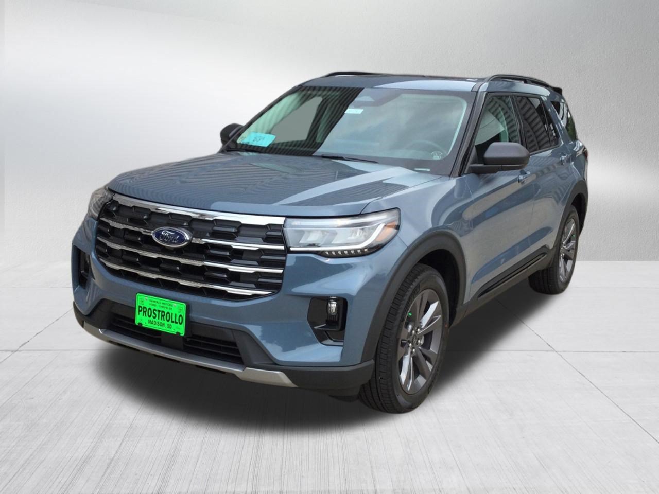 New 2026 Ford Explorer Active w/ Active Comfort Package AWD/4WD image 2