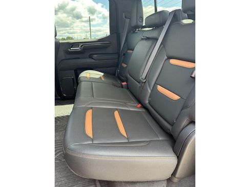 Used 2023 GMC Sierra 1500 AT4 w/ AT4 Premium Package AWD/4WD image 15