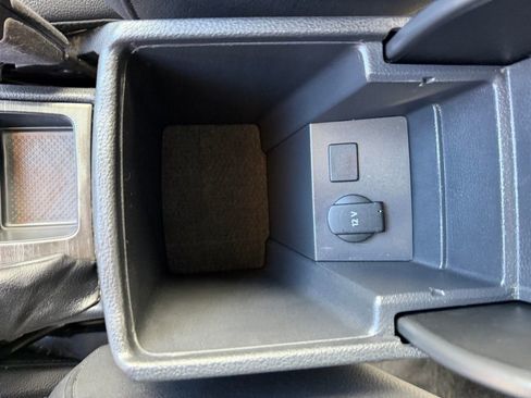 Used 2018 Volkswagen Passat 2.0T SE w/ SE Lighting Package image 26