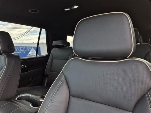 Used 2021 GMC Yukon SLT image 34