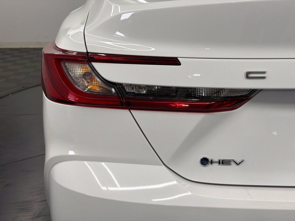 Used 2026 Toyota Camry LE FWD image 13