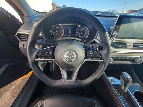 Used 2023 Nissan Altima 2.5 SR image 17