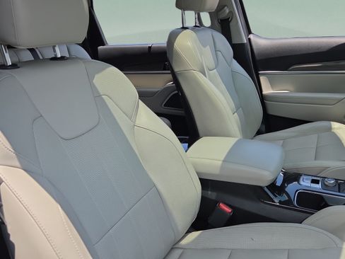 Used 2020 Kia Telluride EX FWD image 22