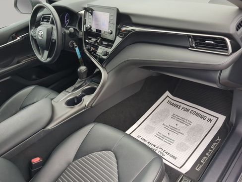 Used 2022 Toyota Camry SE w/ Carpet Mat Package (TMS) FWD image 41