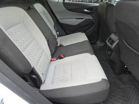Used 2023 Chevrolet Equinox LT AWD/4WD image 24