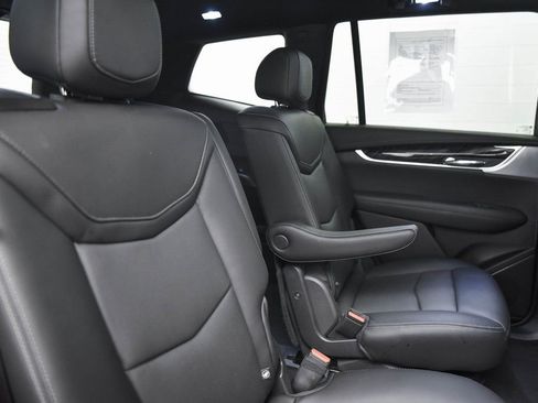 Certified 2024 Cadillac XT6 Premium Luxury w/ Technology Package image 15