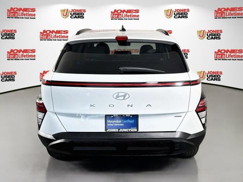 Certified 2025 Hyundai Kona SEL AWD/4WD image 14