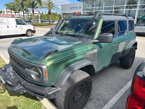 Used 2023 Ford Bronco Everglades image 1