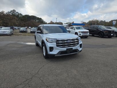Used 2025 Ford Explorer Active