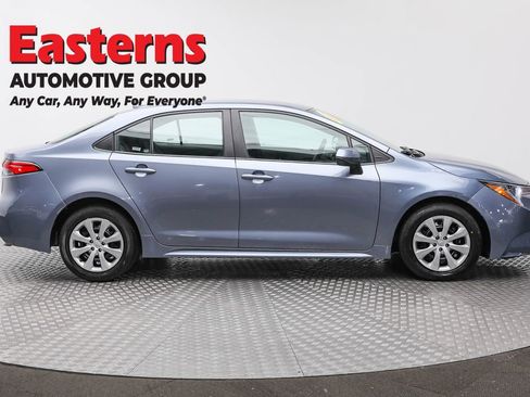 Used 2024 Toyota Corolla LE image 4