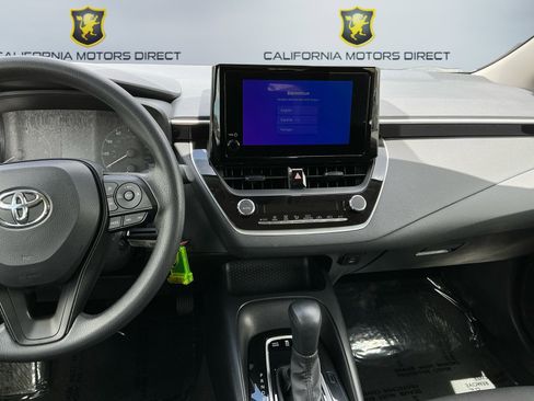 Used 2025 Toyota Corolla LE FWD image 13