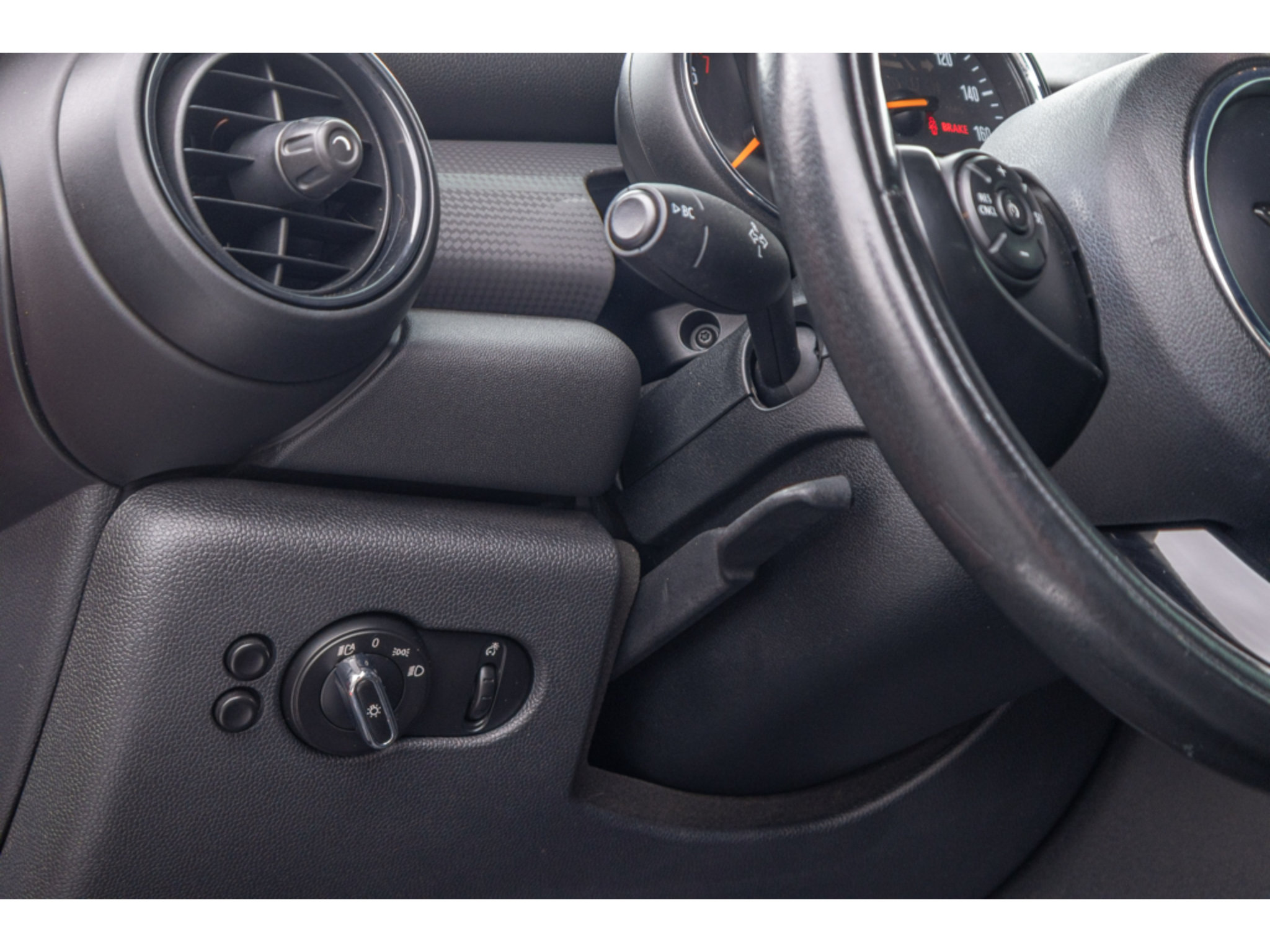 Used 2019 MINI Cooper Convertible FWD image 19