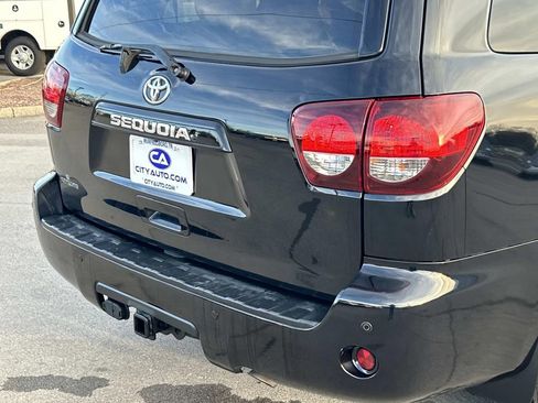 Used 2019 Toyota Sequoia SR5 image 12