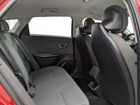 Used 2025 Kia K4 FWD image 18