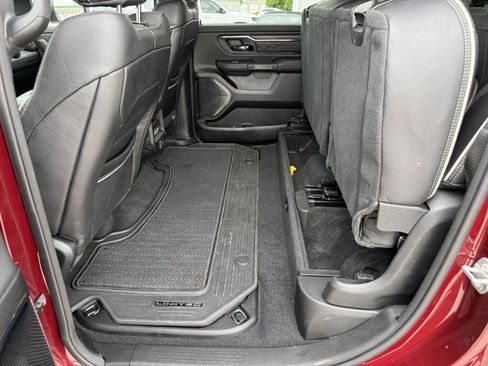 Used 2025 RAM 1500 Limited AWD/4WD image 18
