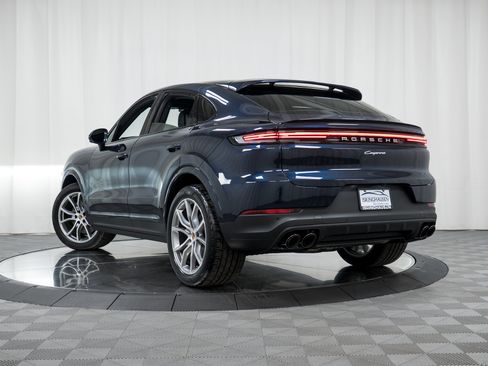 New 2026 Porsche Cayenne Coupe image 32