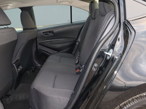 Used 2025 Toyota Corolla LE image 8