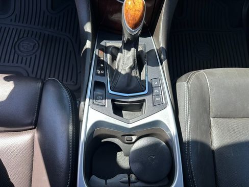 Used 2015 Cadillac SRX Luxury w/ Driver Awareness Package AWD/4WD image 19