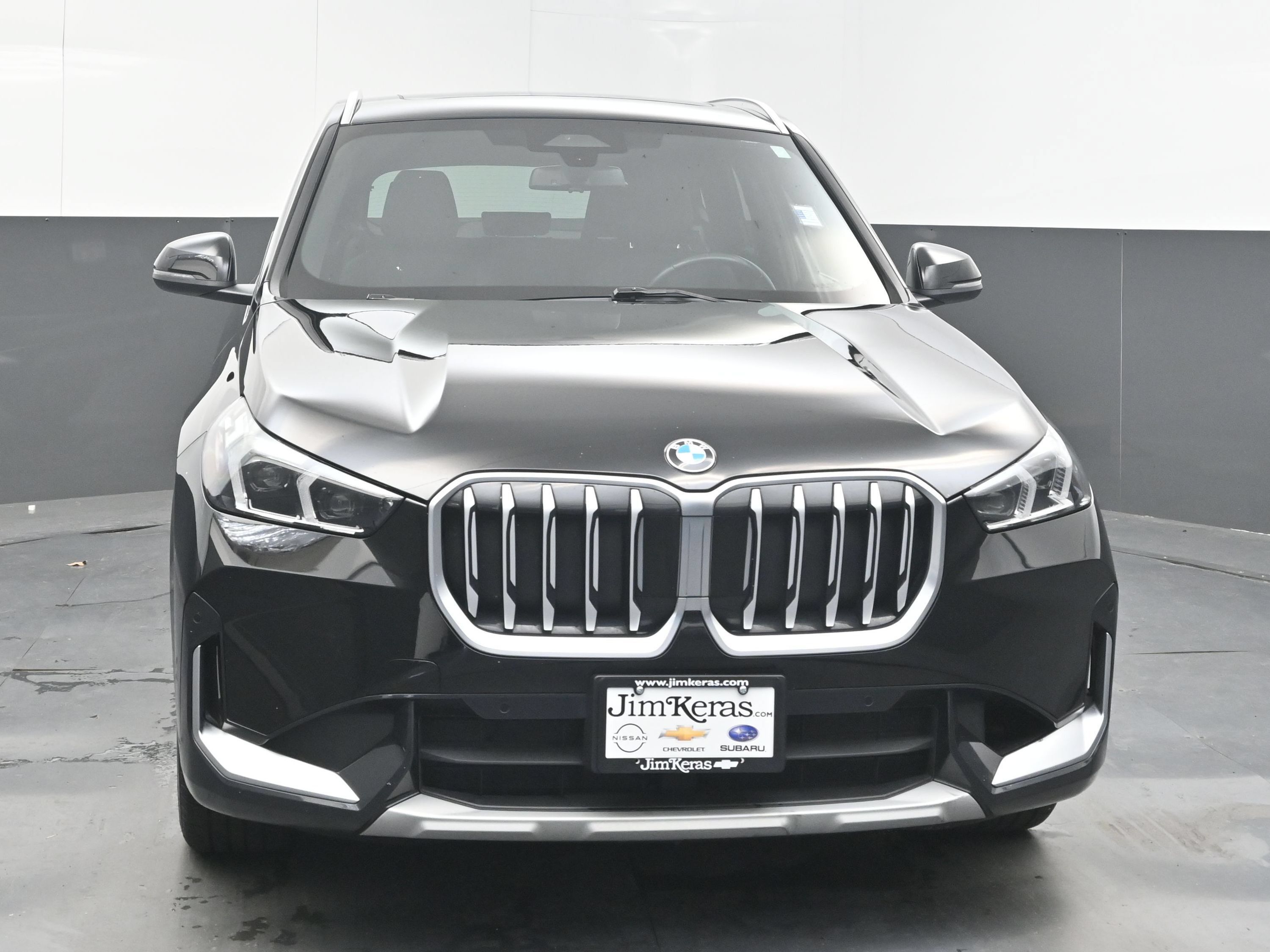 Used 2025 BMW X1 xDrive28i AWD/4WD image 3