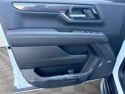 New 2026 GMC Yukon XL Elevation w/ Elevation Premium Package AWD/4WD image 23