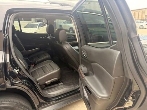 Used 2023 GMC Acadia Denali FWD image 23