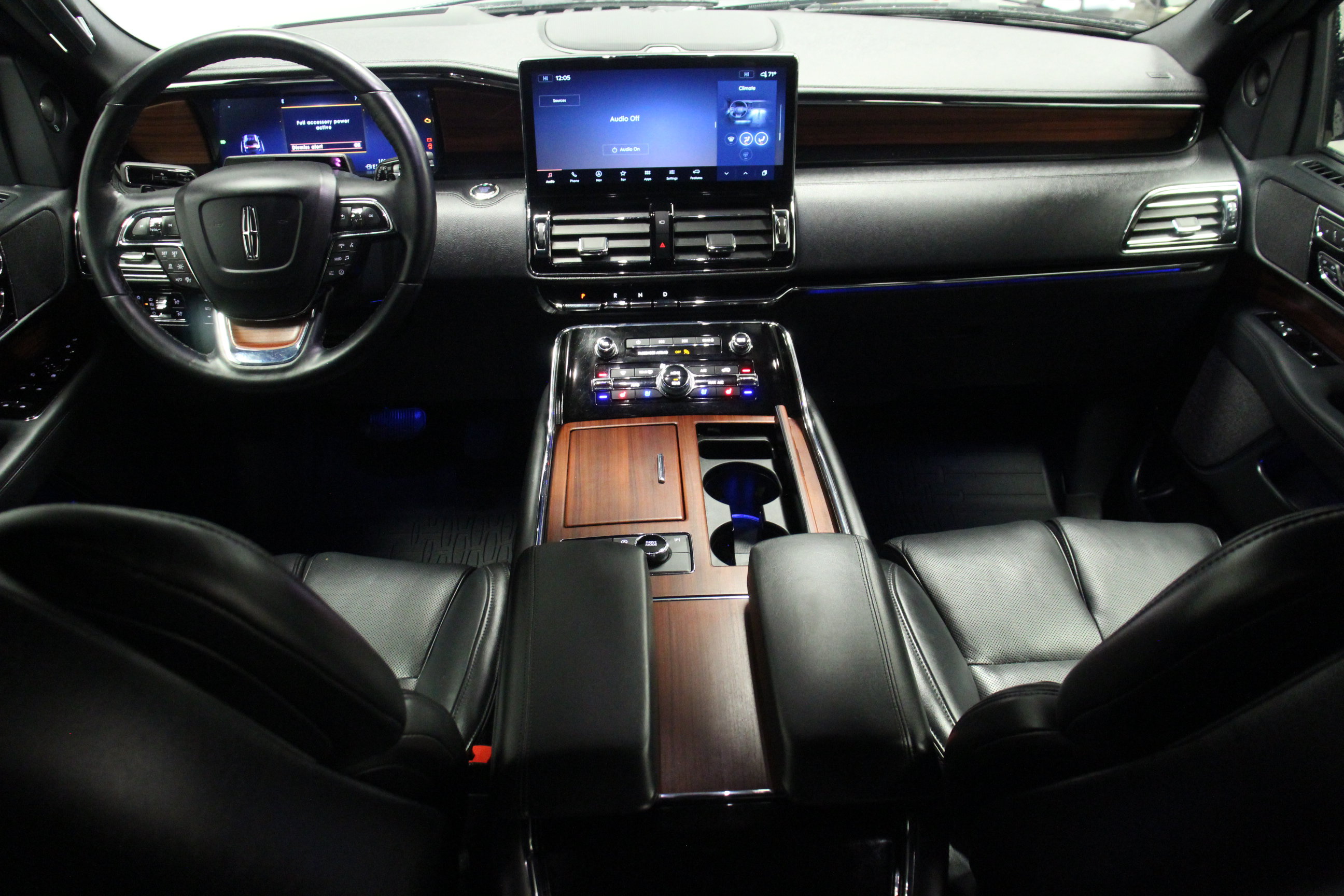 Used 2024 Lincoln Navigator Reserve AWD/4WD image 20