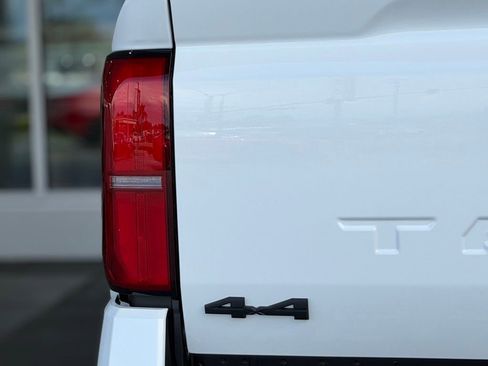 New 2026 Toyota Tacoma SR5 AWD/4WD image 10