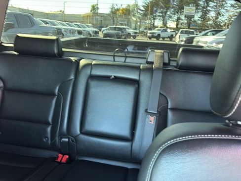 Used 2015 GMC Sierra 1500 SLT w/ SLT Crew Cab Value Package AWD/4WD image 9