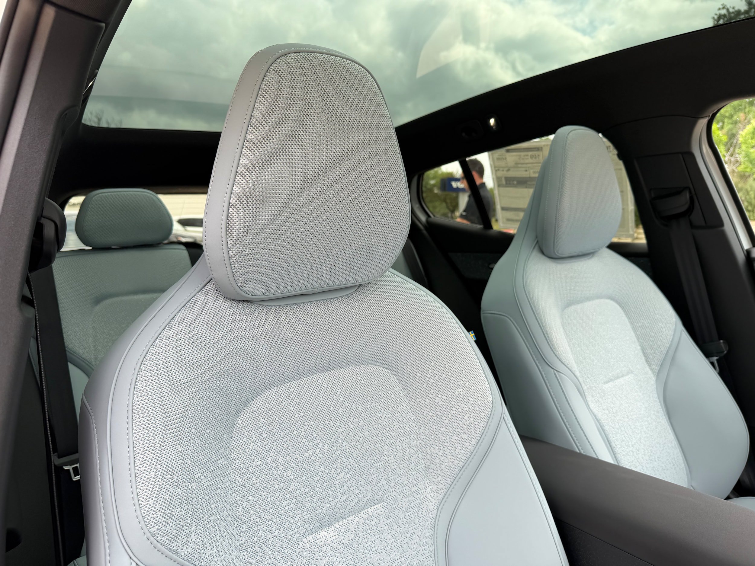 New 2026 Volvo EX30 Ultra w/ Protection Package Premier AWD/4WD image 9