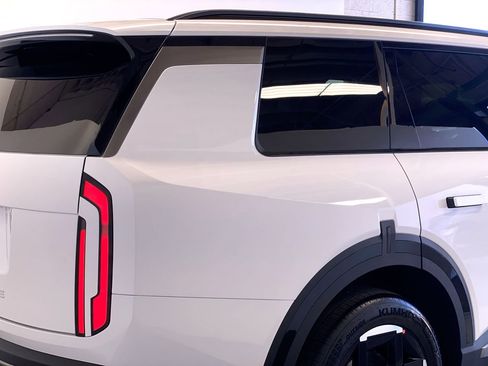 New 2027 Kia Telluride EX FWD image 10
