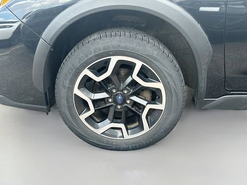 Used 2017 Subaru Crosstrek 2.0i Limited image 30