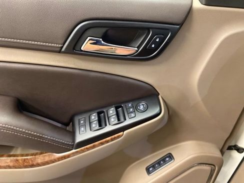 Used 2015 Chevrolet Suburban LTZ AWD/4WD image 21