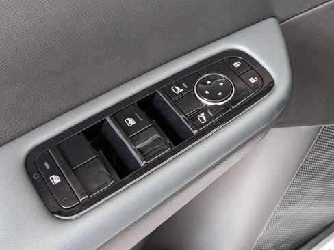 New 2026 Nissan Leaf SV+ FWD image 16