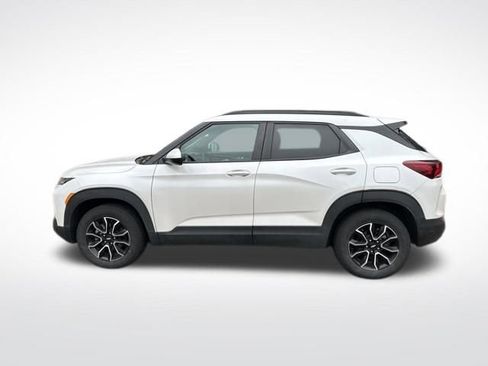 Certified 2023 Chevrolet TrailBlazer ACTIV w/ Sun and Liftgate Package image 2