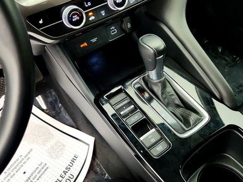 Used 2024 Acura Integra FWD image 17