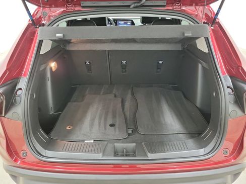 Used 2025 Chevrolet Trax LT image 10