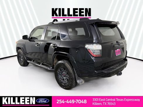 Used 2020 Toyota 4Runner SR5 Premium AWD/4WD image 7