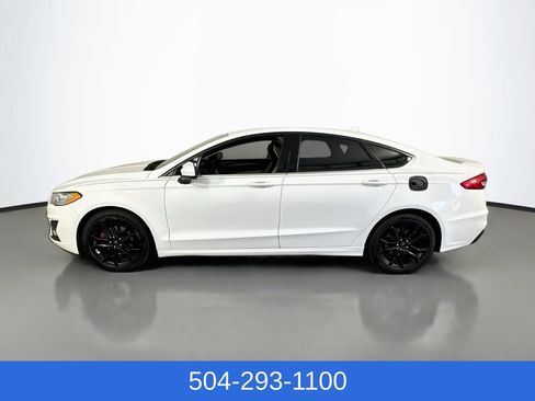 Used 2020 Ford Fusion SE w/ Equipment Group 151A FWD image 10