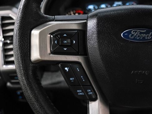Used 2015 Ford F150 Platinum w/ Equipment Group 701A Luxury AWD/4WD image 18