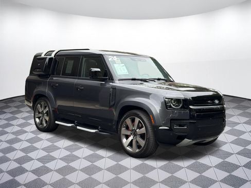 Used 2024 Land Rover Defender 130 X AWD/4WD image 7