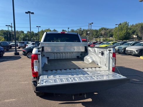 Used 2019 Ford F350 XLT w/ XLT Premium Package AWD/4WD image 16