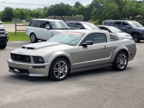 Used 2008 Ford Mustang GT Premium RWD image 4