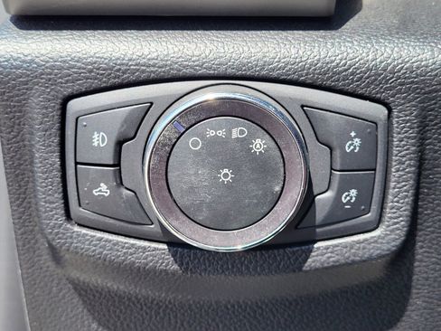 Certified 2019 Ford F150 Lariat w/ Equipment Group 502A Luxury image 24