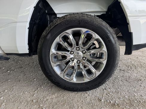 Used 2023 RAM 1500 Laramie AWD/4WD image 44