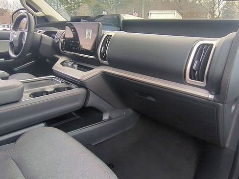 Used 2025 Ford Expedition Max Active image 35