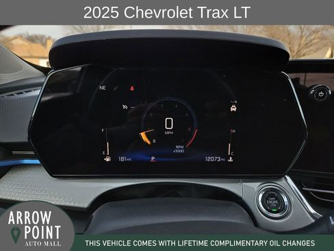 Used 2025 Chevrolet Trax LT image 26